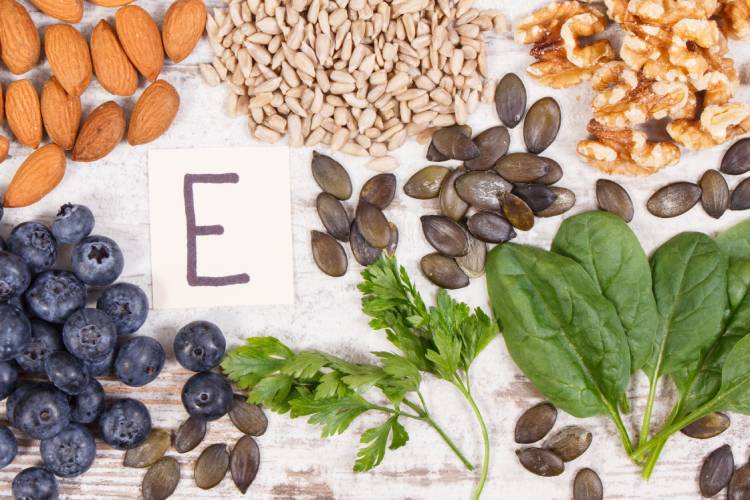 Vitamin E: Tajná zbraň pro zvýšení plodnosti u mužů a žen